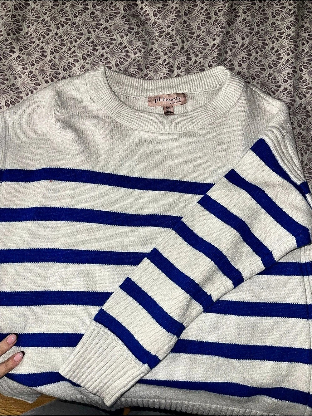 Striped Crewneck Sweater in White & Blue Size Medium
